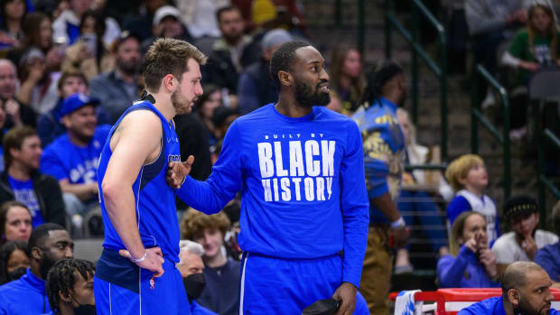 Theo Pinson, Dallas Mavericks
